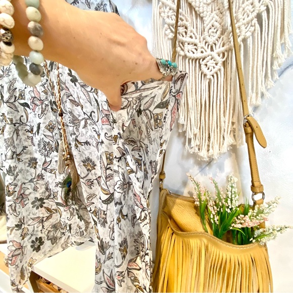 Airy & flowy sweet boho Cape w paisley / hippy/prairie/cottage core vibe - Picture 11 of 15